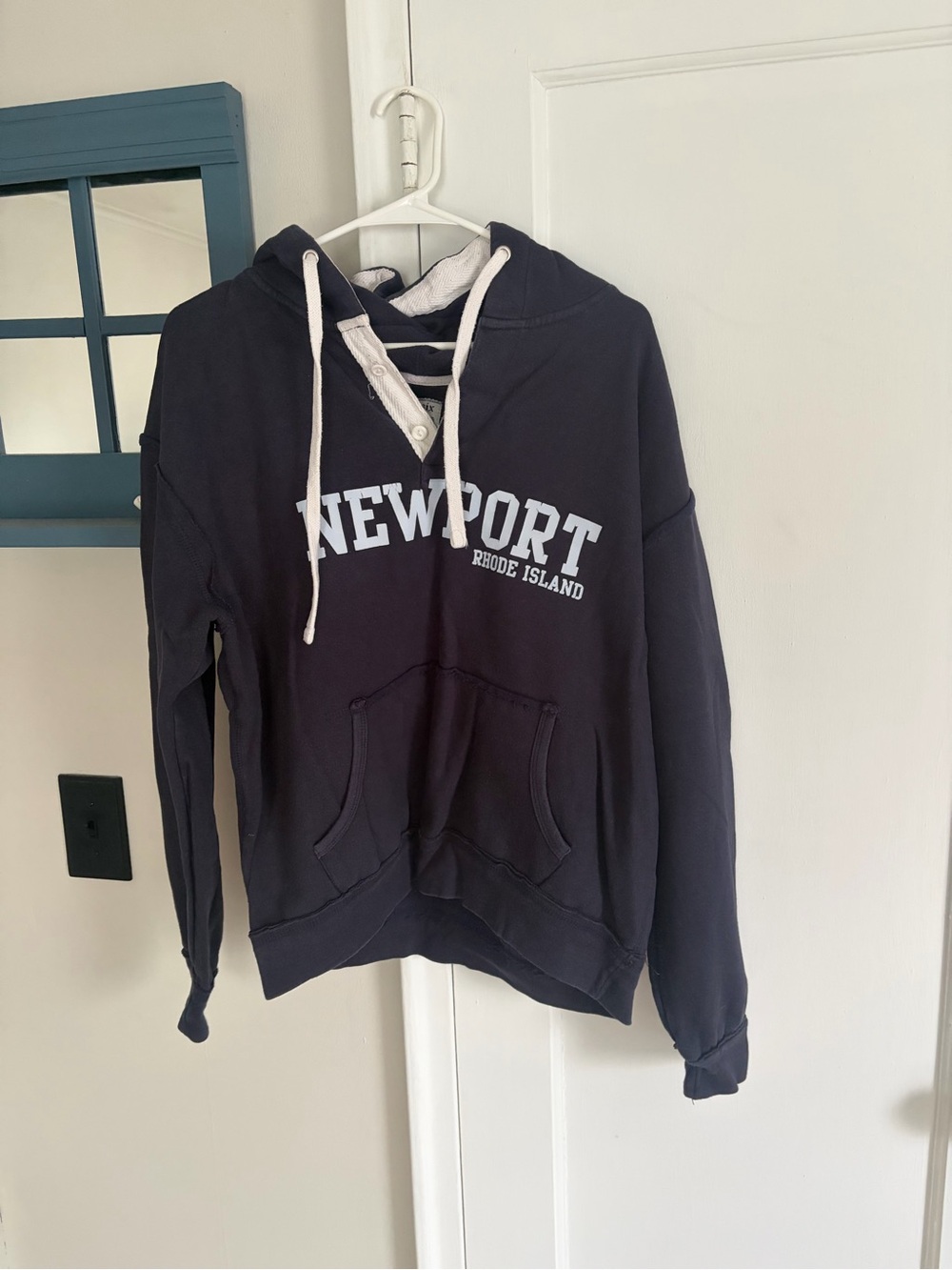 Navy 'Newport Rhode Island' Hooded Pullover Sweatshirt